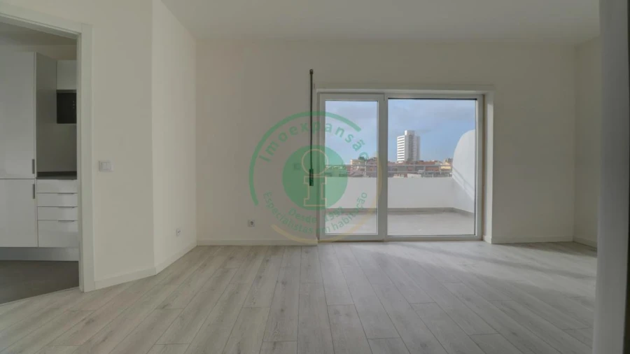 Apartamento para Venda em Buarcos Foto 2