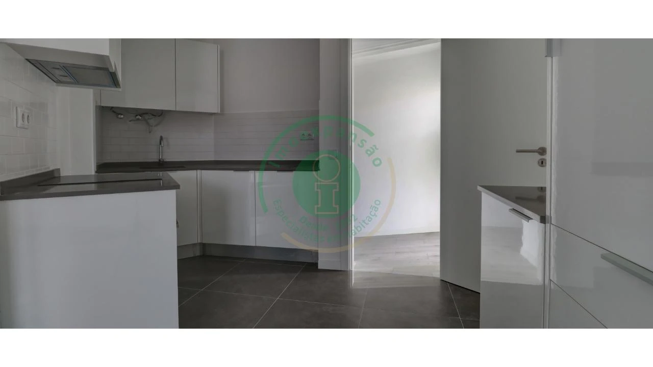 Apartamento para Venda em Buarcos Foto 8