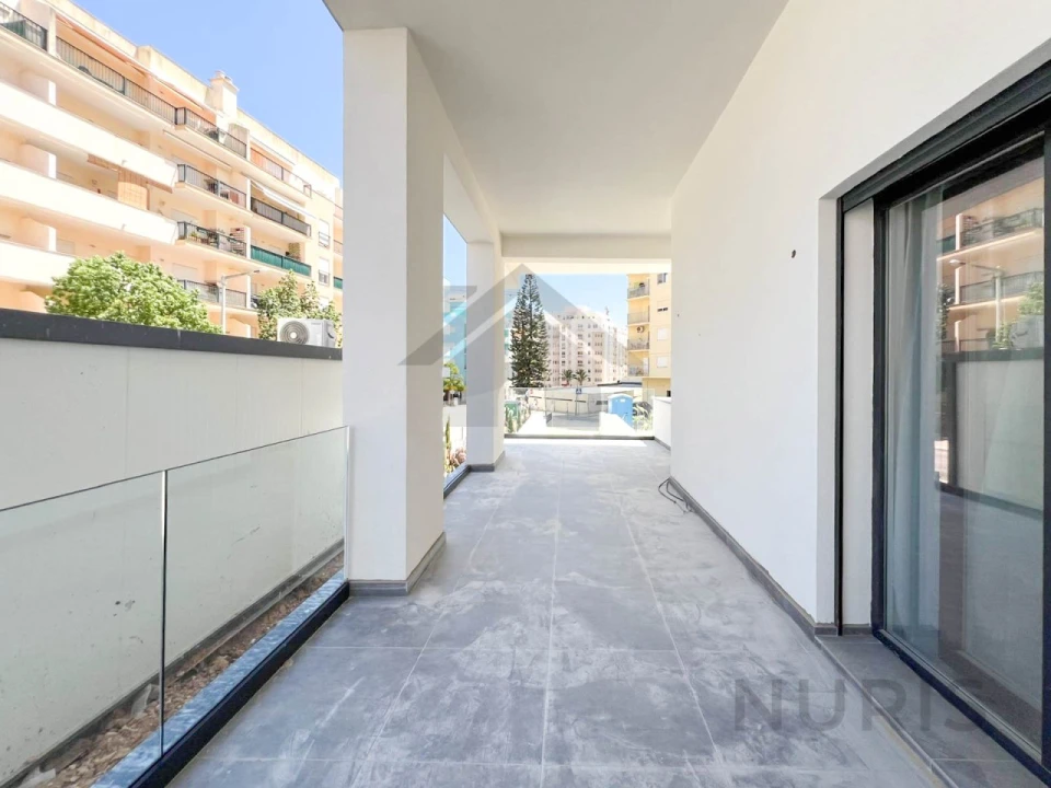 Apartamento T2 para Venda em Armação de Pera Foto 17