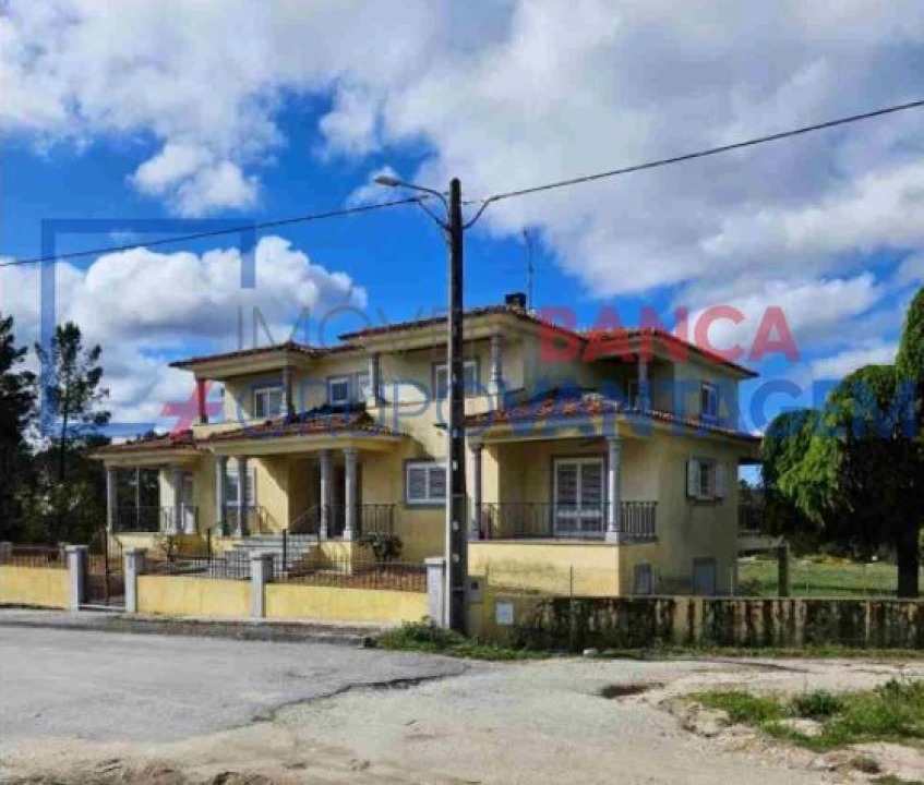Moradia T6 para Venda em Vila Nova de Paiva, Alhais e Fráguas Foto 1