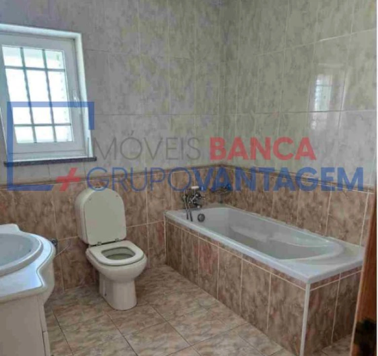 Moradia T6 para Venda em Vila Nova de Paiva, Alhais e Fráguas Foto 12