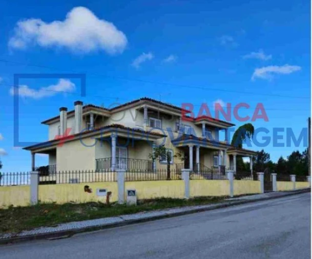 Moradia T6 para Venda em Vila Nova de Paiva, Alhais e Fráguas Foto 3