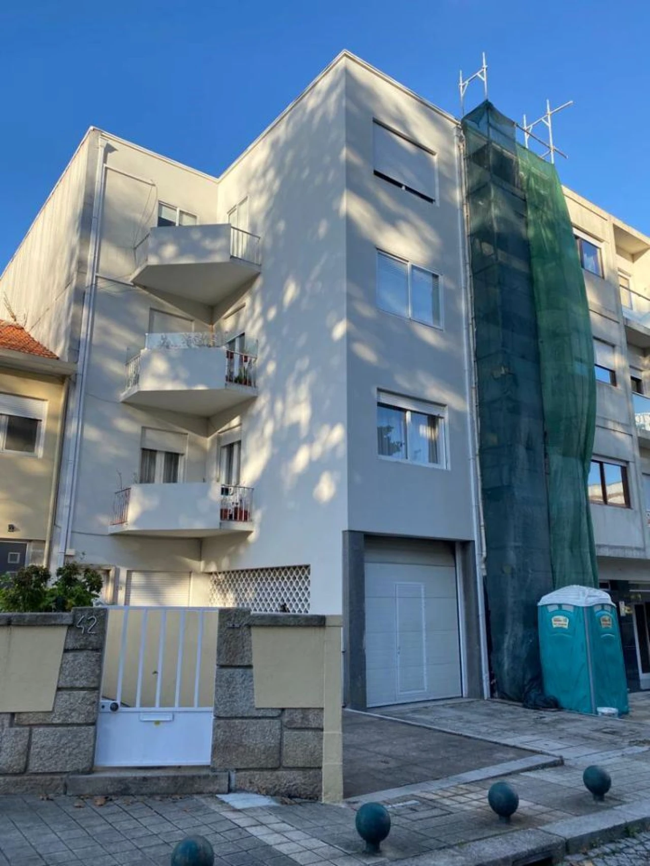 Apartamento T1 para Venda em Lordelo do Ouro e Massarelos Foto 1
