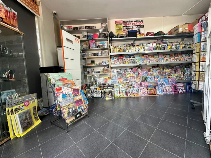 Loja para Trespasse em Pedrouços Foto 2