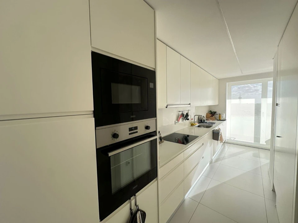 Apartamento T3 para Arrendamento em Cedofeita, Santo Ildefonso, Sé, Miragaia, São Nicolau e Vitória Foto 1