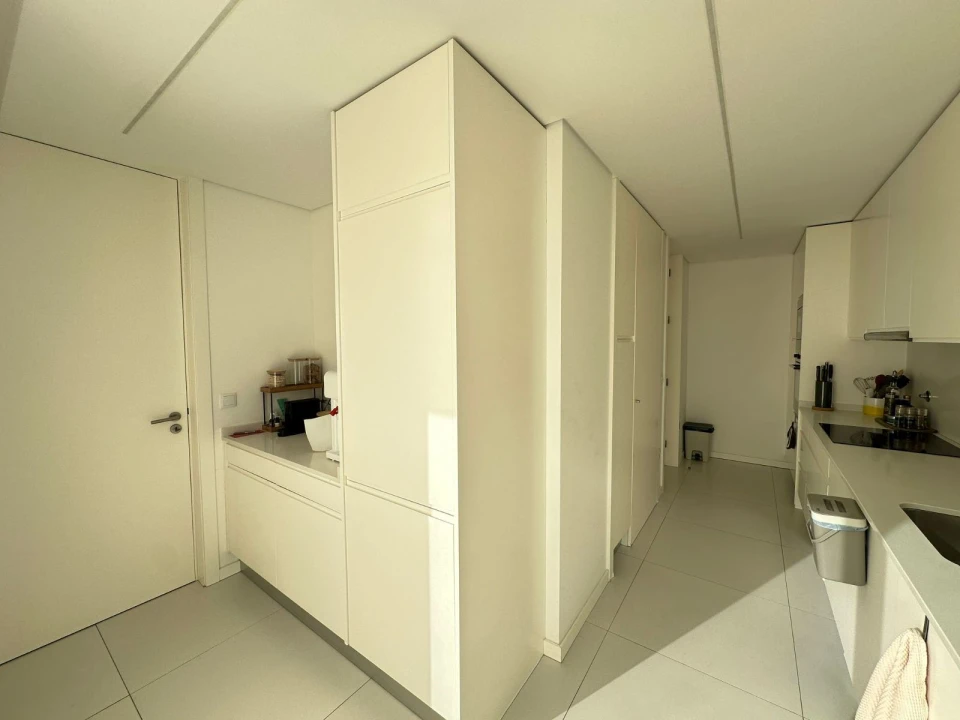 Apartamento T3 para Arrendamento em Cedofeita, Santo Ildefonso, Sé, Miragaia, São Nicolau e Vitória Foto 3