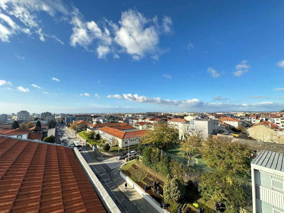 Apartamento T3 para Arrendamento em Cedofeita, Santo Ildefonso, Sé, Miragaia, São Nicolau e Vitória Foto 21
