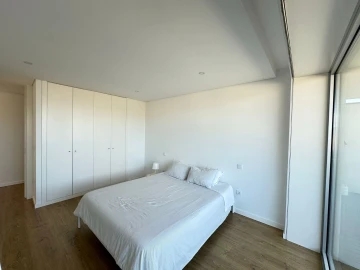Apartamento T3 para Arrendamento em Cedofeita, Santo Ildefonso, Sé, Miragaia, São Nicolau e Vitória