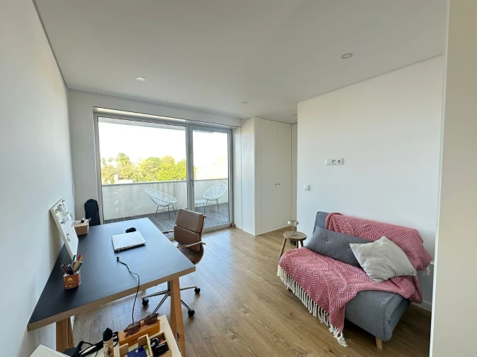Apartamento T3 para Arrendamento em Cedofeita, Santo Ildefonso, Sé, Miragaia, São Nicolau e Vitória Foto 11