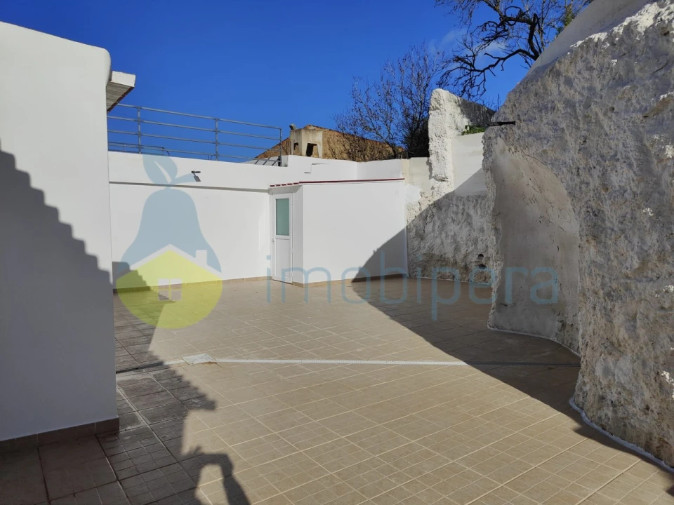 Moradia T3 para Arrendamento em Ferragudo Foto 5