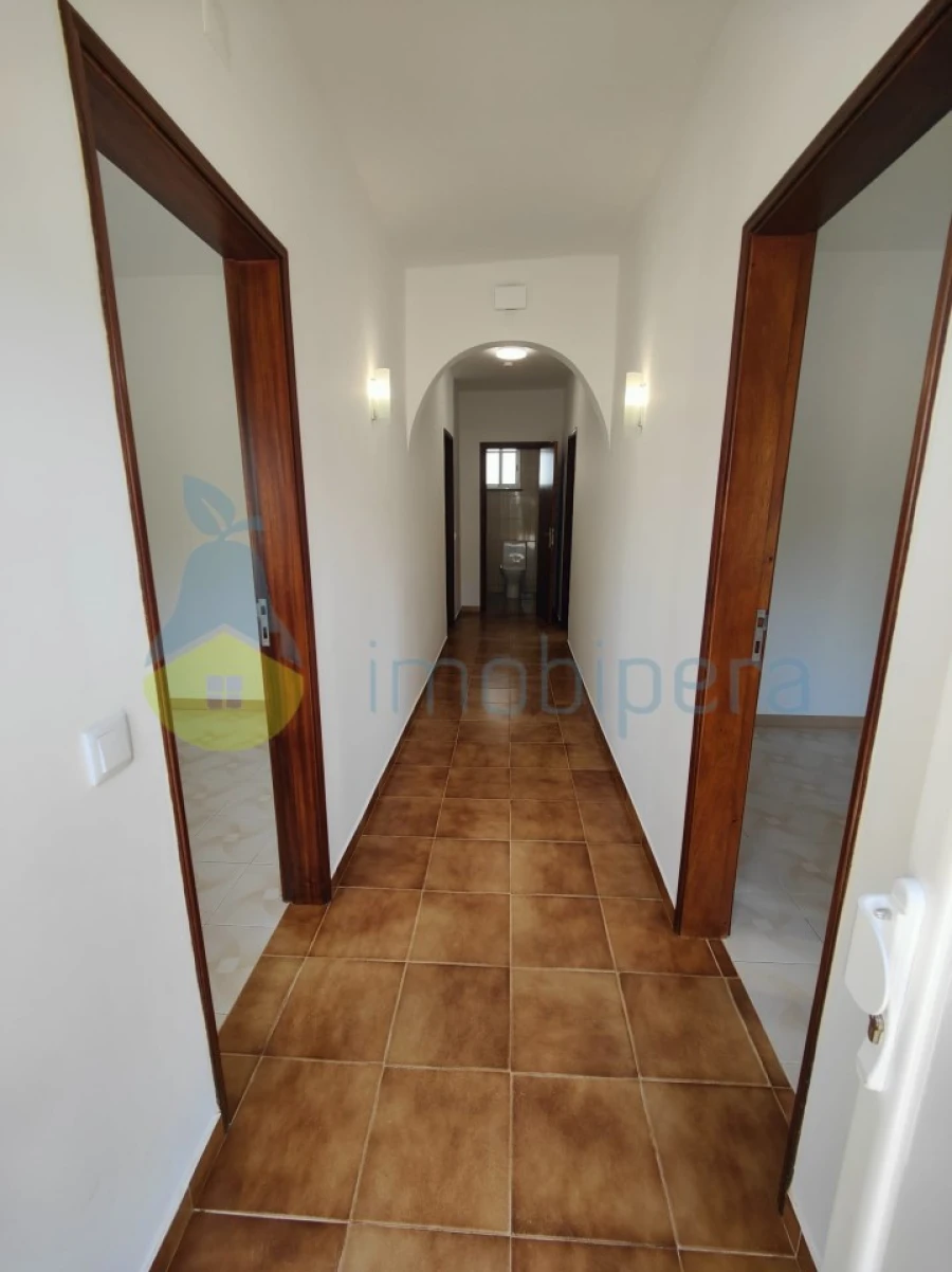 Moradia T3 para Arrendamento em Ferragudo Foto 8