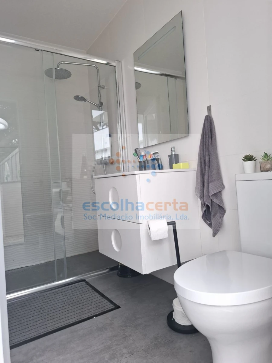 Moradia T4 para Venda em Azeitão (São Lourenço e São Simão) Foto 32