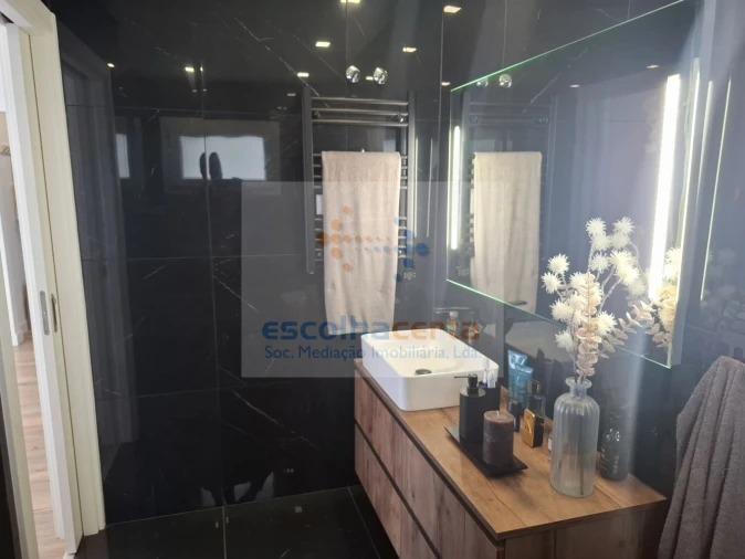 Moradia T4 para Venda em Azeitão (São Lourenço e São Simão) Foto 19