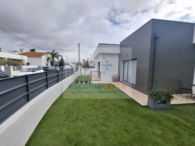 Moradia T4 para Venda em Azeitão (São Lourenço e São Simão) Foto 34