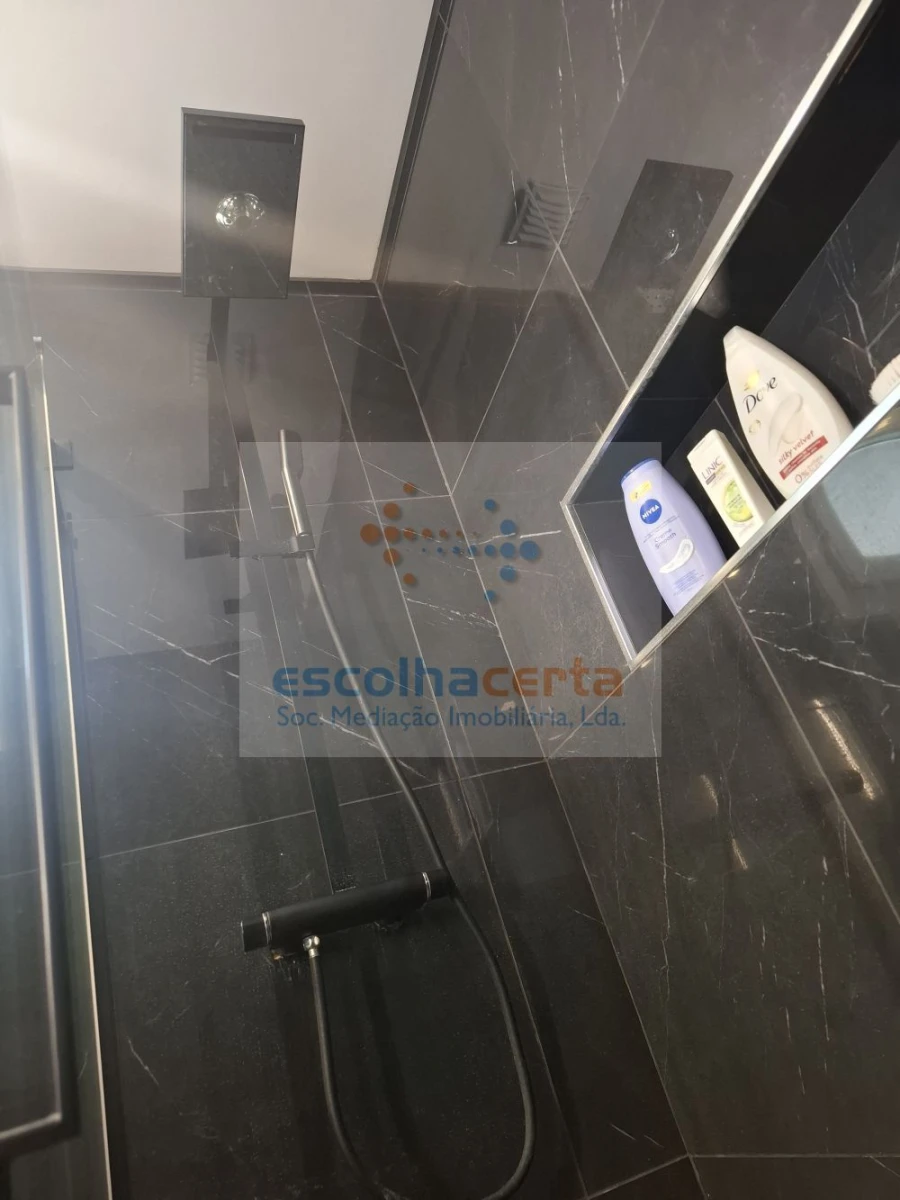 Moradia T4 para Venda em Azeitão (São Lourenço e São Simão) Foto 21