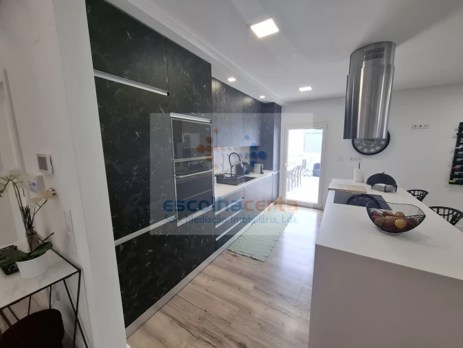 Moradia T4 para Venda em Azeitão (São Lourenço e São Simão) Foto 9