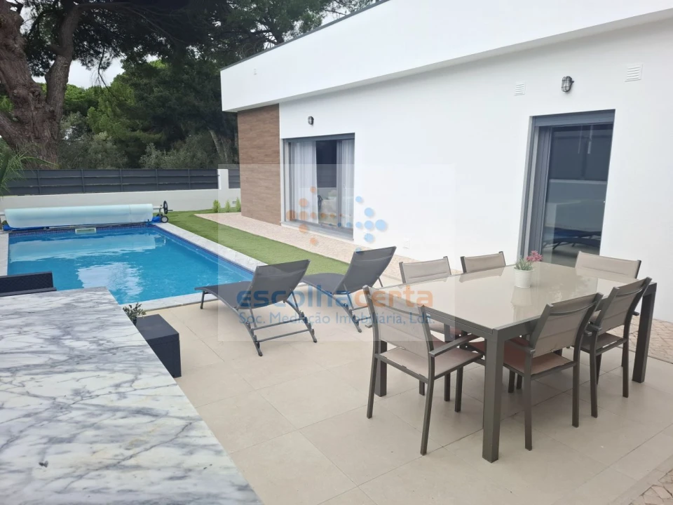 Moradia T4 para Venda em Azeitão (São Lourenço e São Simão) Foto 37