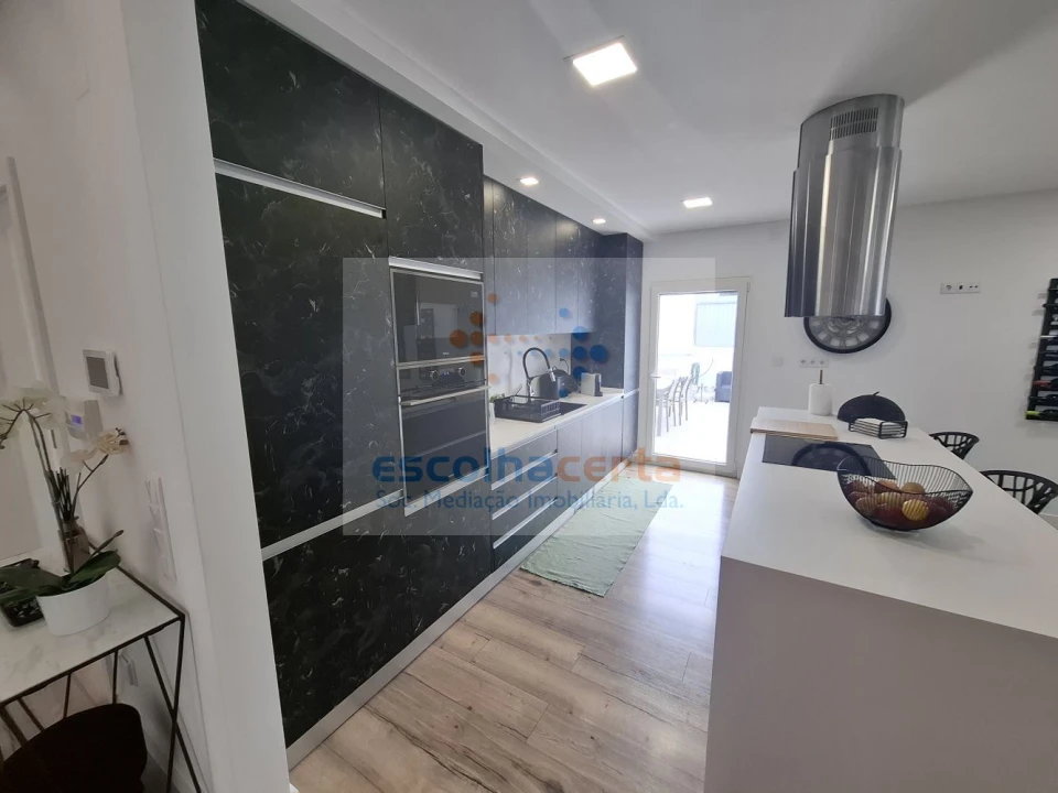 Moradia T4 para Venda em Azeitão (São Lourenço e São Simão) Foto 9