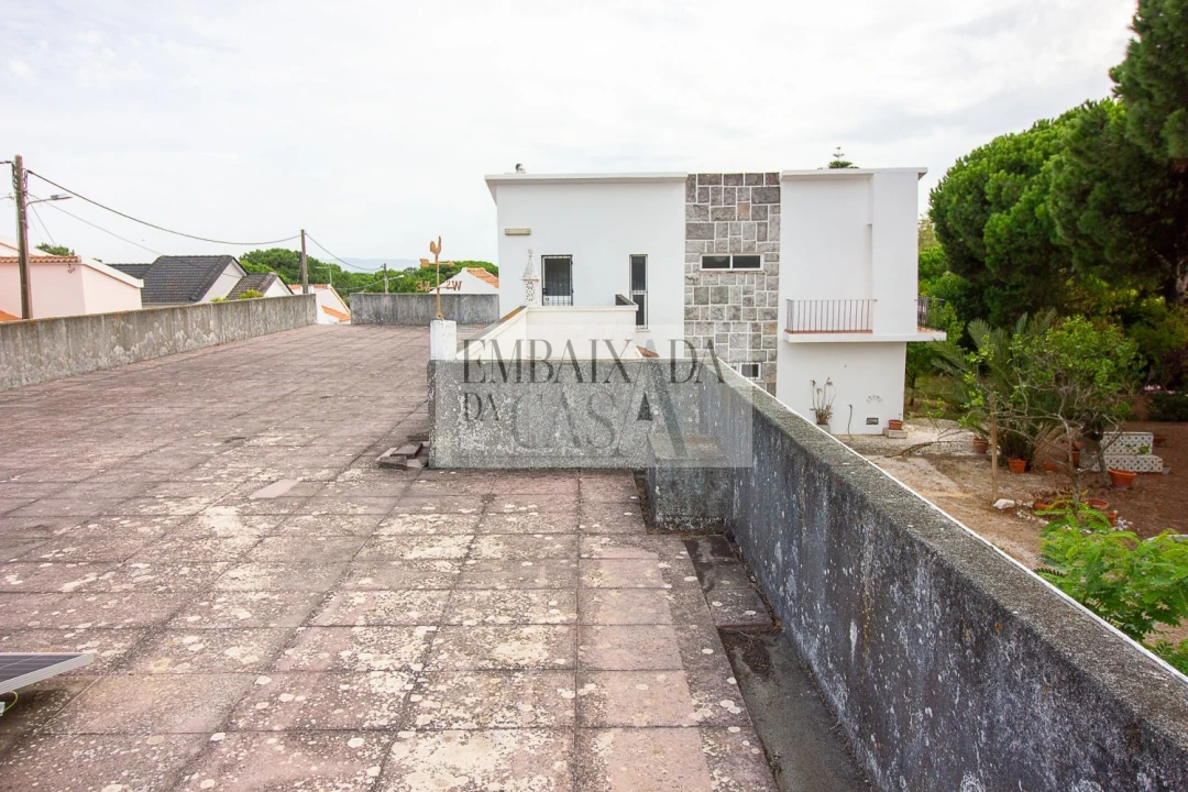 Moradia T6 para Venda em Caparica e Trafaria Foto 48