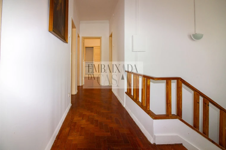 Moradia T6 para Venda em Caparica e Trafaria Foto 18