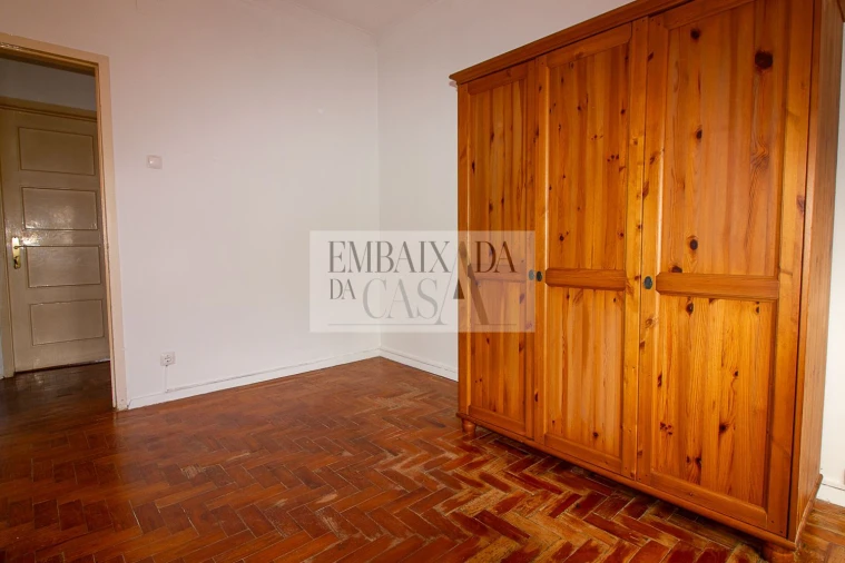 Moradia T6 para Venda em Caparica e Trafaria Foto 13