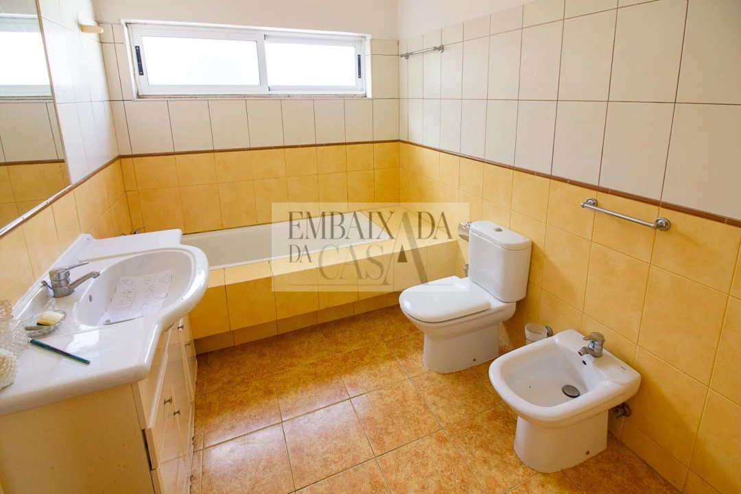 Moradia T6 para Venda em Caparica e Trafaria Foto 7