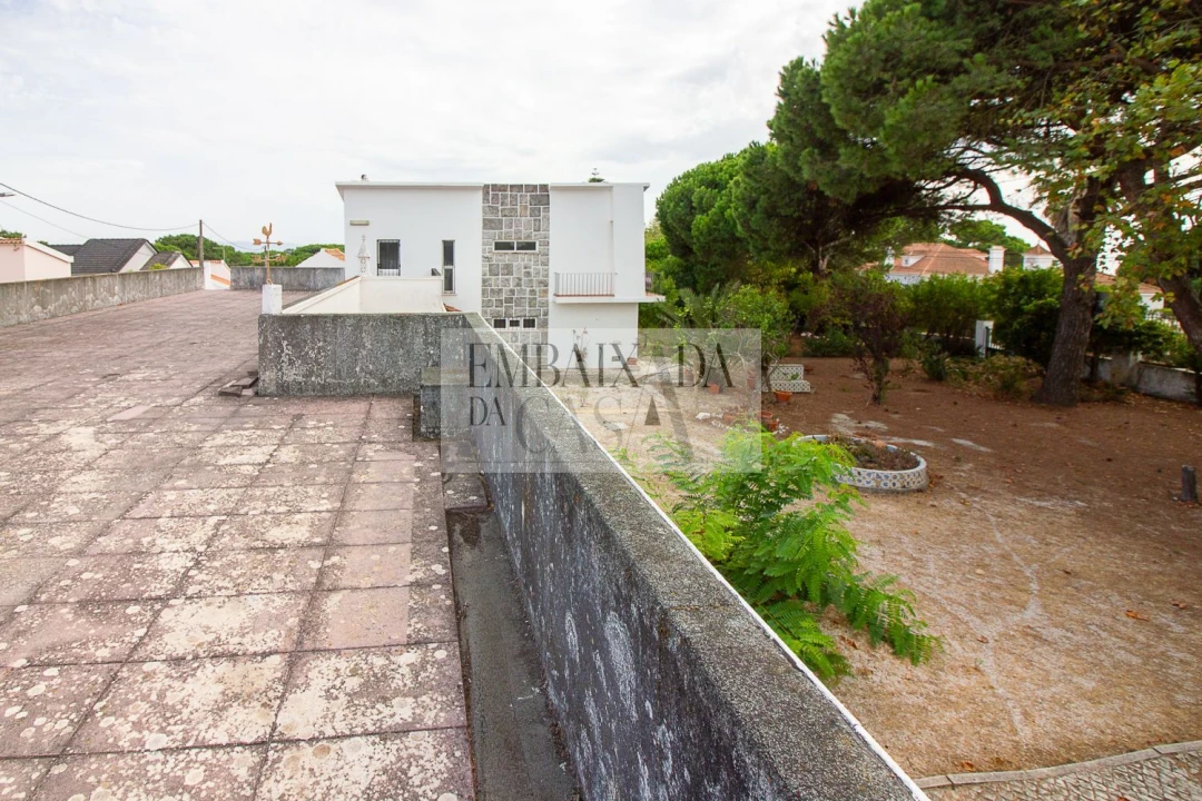 Moradia T6 para Venda em Caparica e Trafaria Foto 49