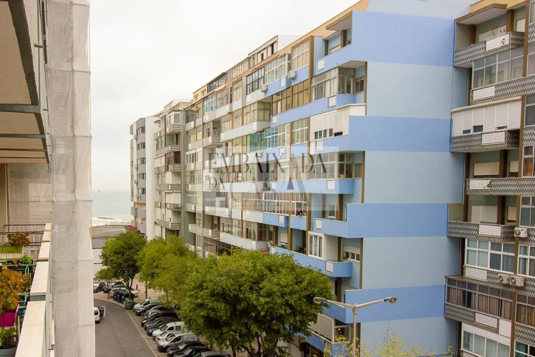 Apartamento T3 para Venda em Almada, Cova da Piedade, Pragal e Cacilhas Foto 4