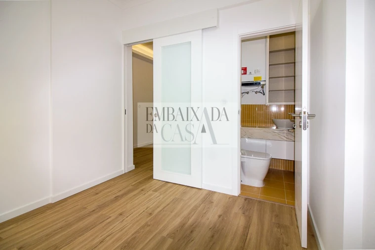 Apartamento T3 para Venda em Almada, Cova da Piedade, Pragal e Cacilhas Foto 20