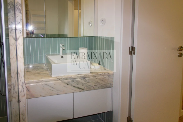 Apartamento T3 para Venda em Almada, Cova da Piedade, Pragal e Cacilhas Foto 32