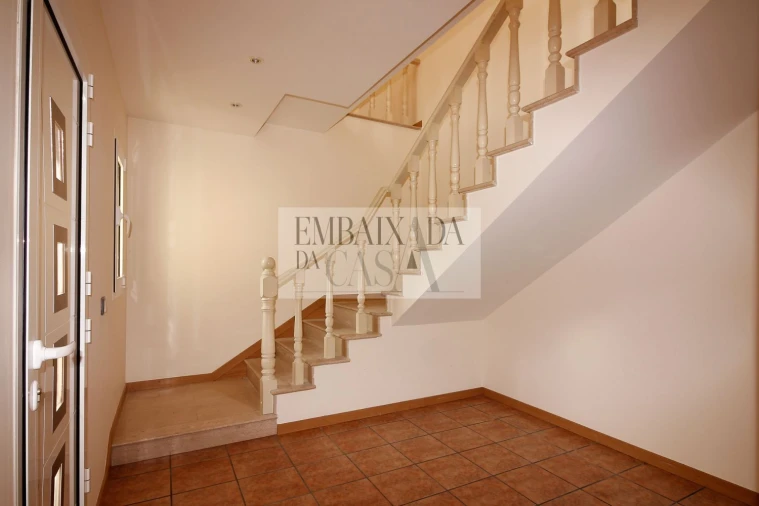 Moradia T7 para Venda em Milagres Foto 16