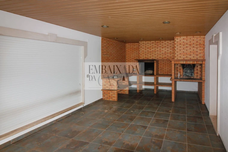 Moradia T7 para Venda em Milagres Foto 38