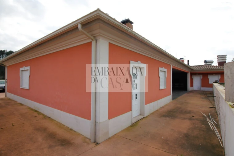 Moradia T7 para Venda em Milagres Foto 48