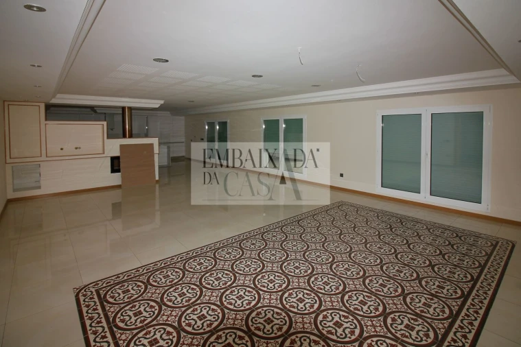 Moradia T7 para Venda em Milagres Foto 8