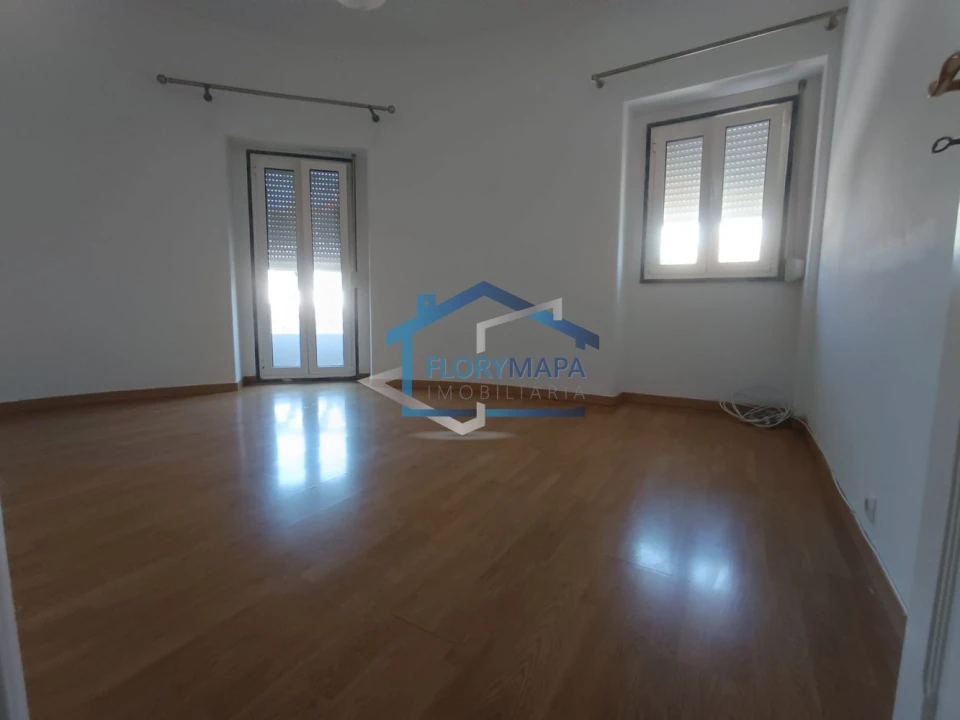 Apartamento T4 para Venda em Alcabideche Foto 6