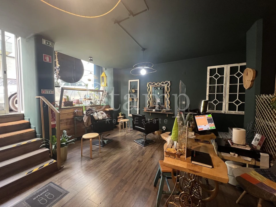 Loja para Venda em Algés, Linda-A-Velha e Cruz Quebrada-Dafundo Foto 4