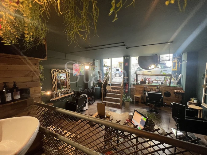 Loja para Venda em Algés, Linda-A-Velha e Cruz Quebrada-Dafundo Foto 1