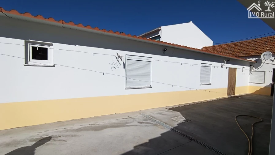 Moradia T2 para Venda em Vale de Cavalos Foto 2