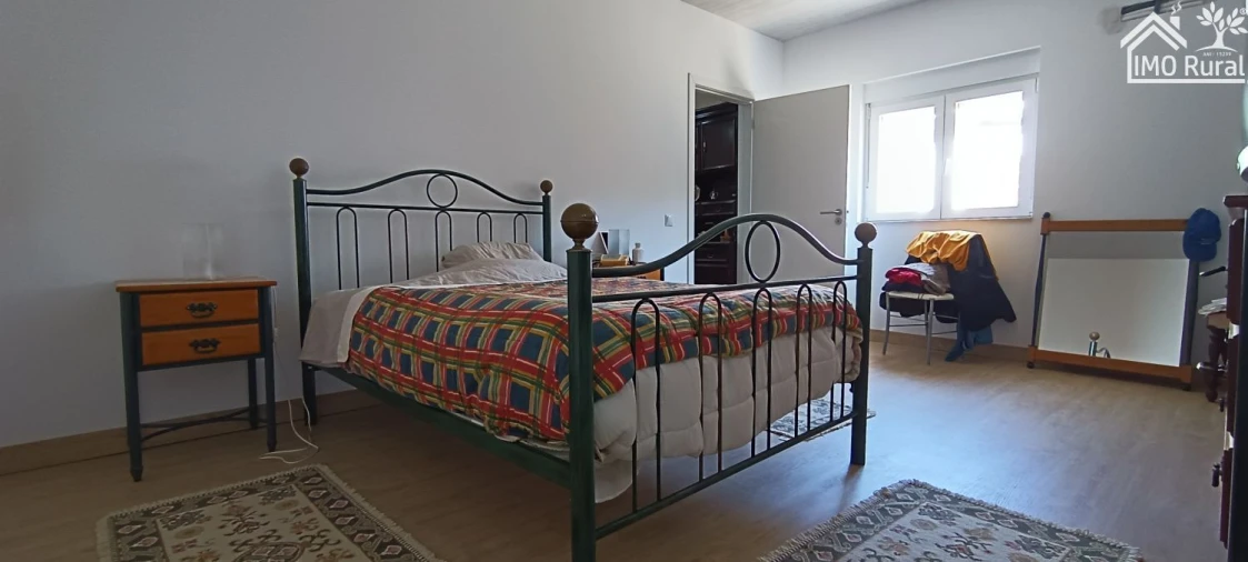 Moradia T2 para Venda em Vale de Cavalos Foto 6