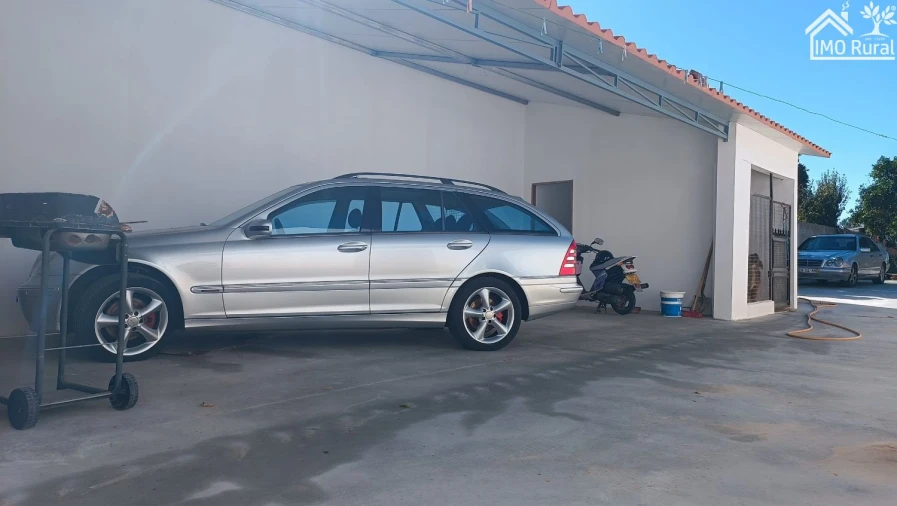 Moradia T2 para Venda em Vale de Cavalos Foto 30