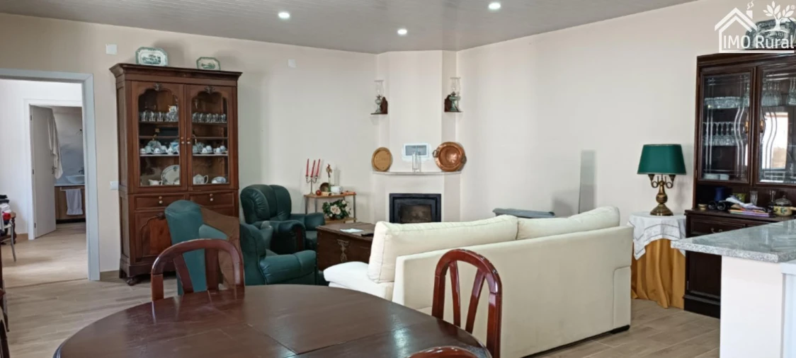 Moradia T2 para Venda em Vale de Cavalos Foto 4