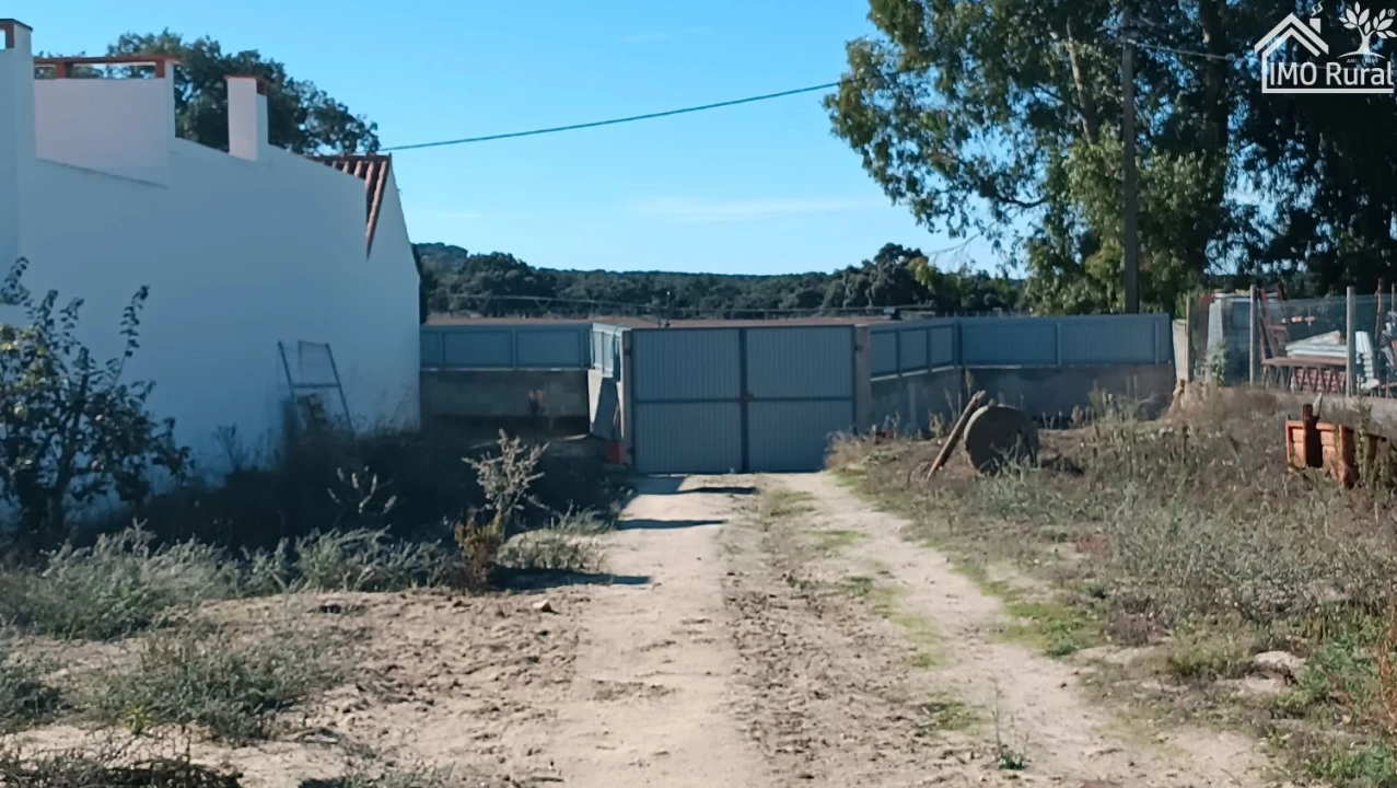 Moradia T2 para Venda em Vale de Cavalos Foto 38