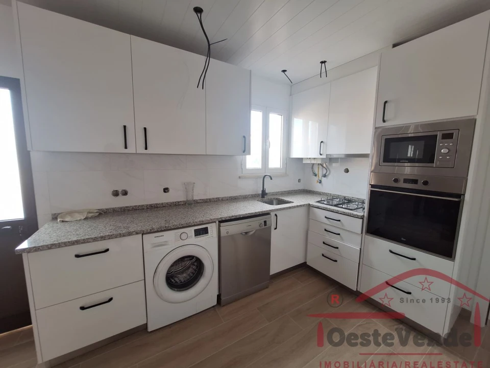 Moradia T2 para Venda em Vermelha Foto 2