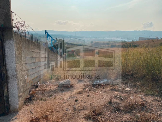 Terreno para Venda em Santo Antão e São Julião do Tojal Foto 4