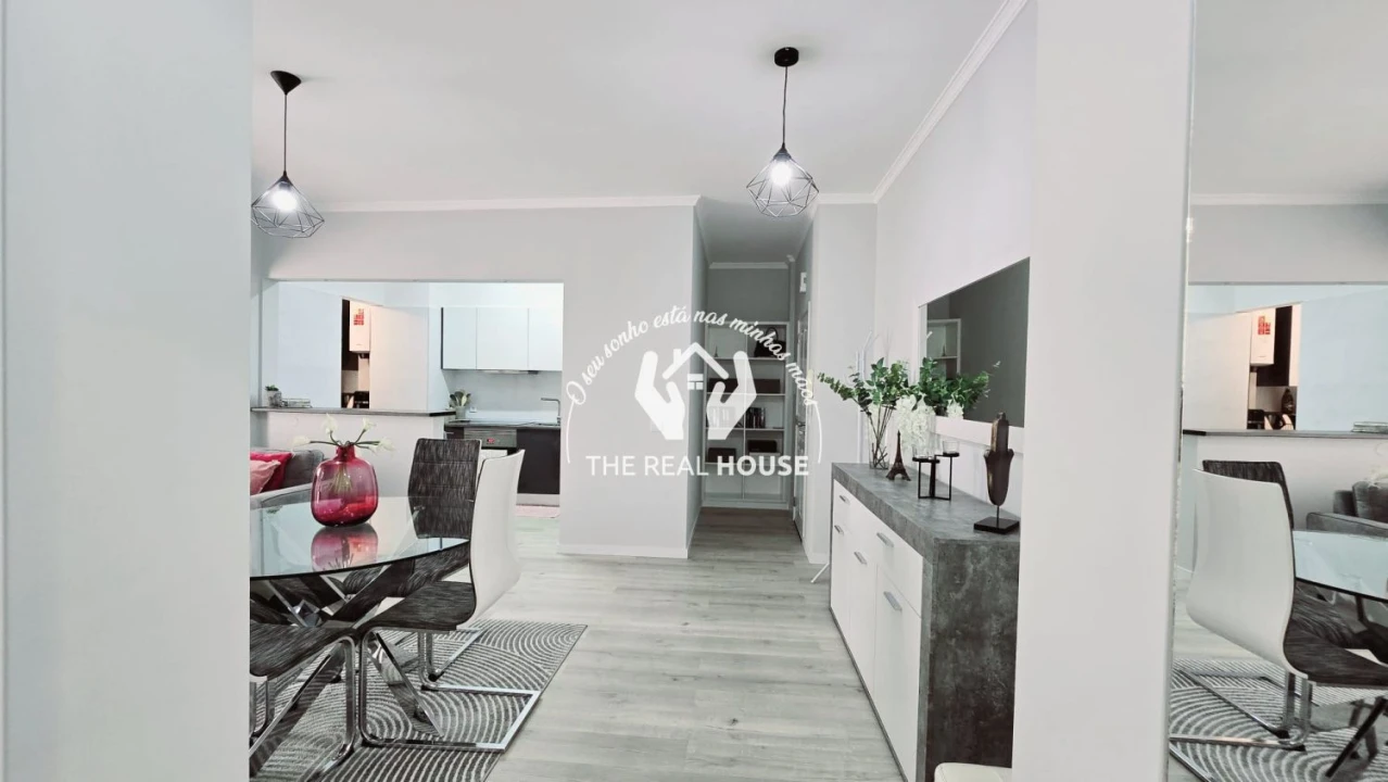 Apartamento T1 para Venda em Caniço Foto 8