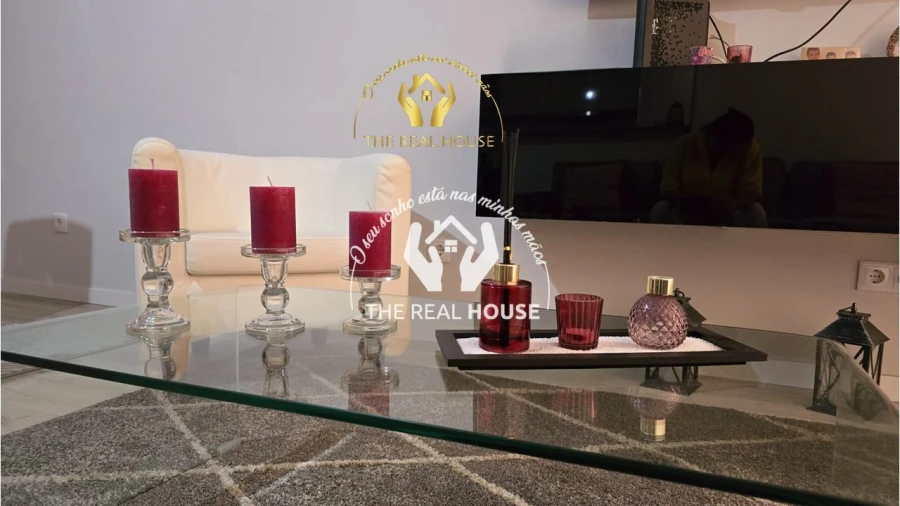 Apartamento T1 para Venda em Caniço Foto 9