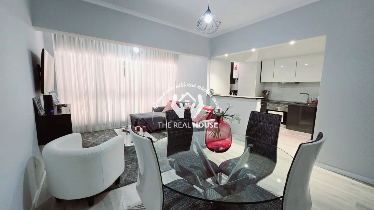 Apartamento T1 para Venda em Caniço Foto 5