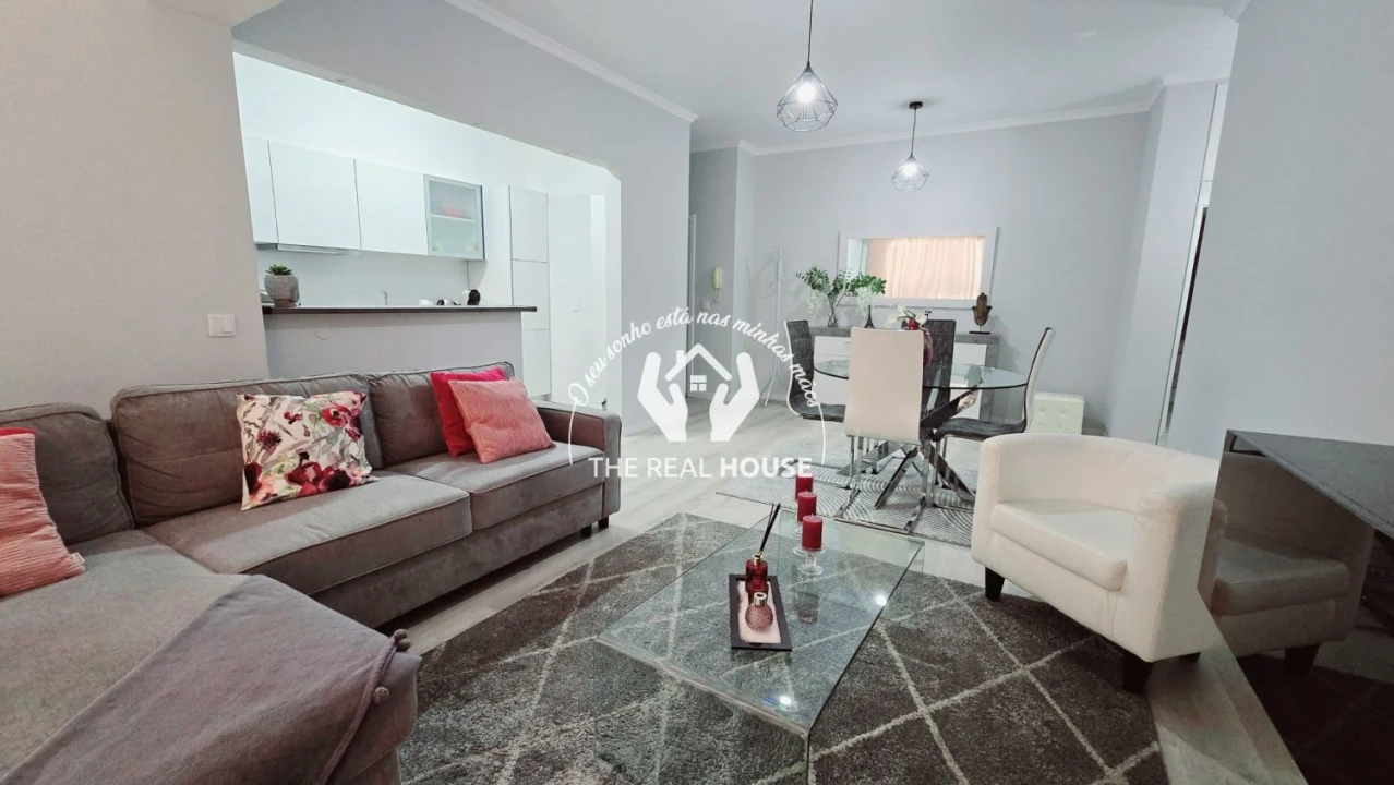 Apartamento T1 para Venda em Caniço Foto 3