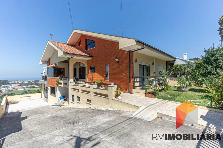 Moradia T3 para Venda em Mafamude e Vilar do Paraíso Foto 1