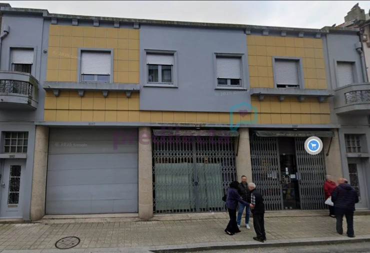 Loja para Arrendamento em Paranhos